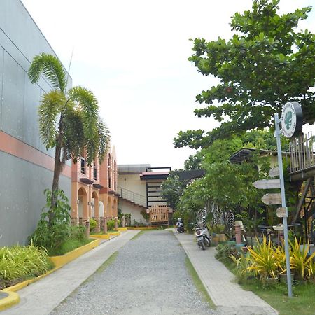 Manora Apartment Talisay  Exterior photo