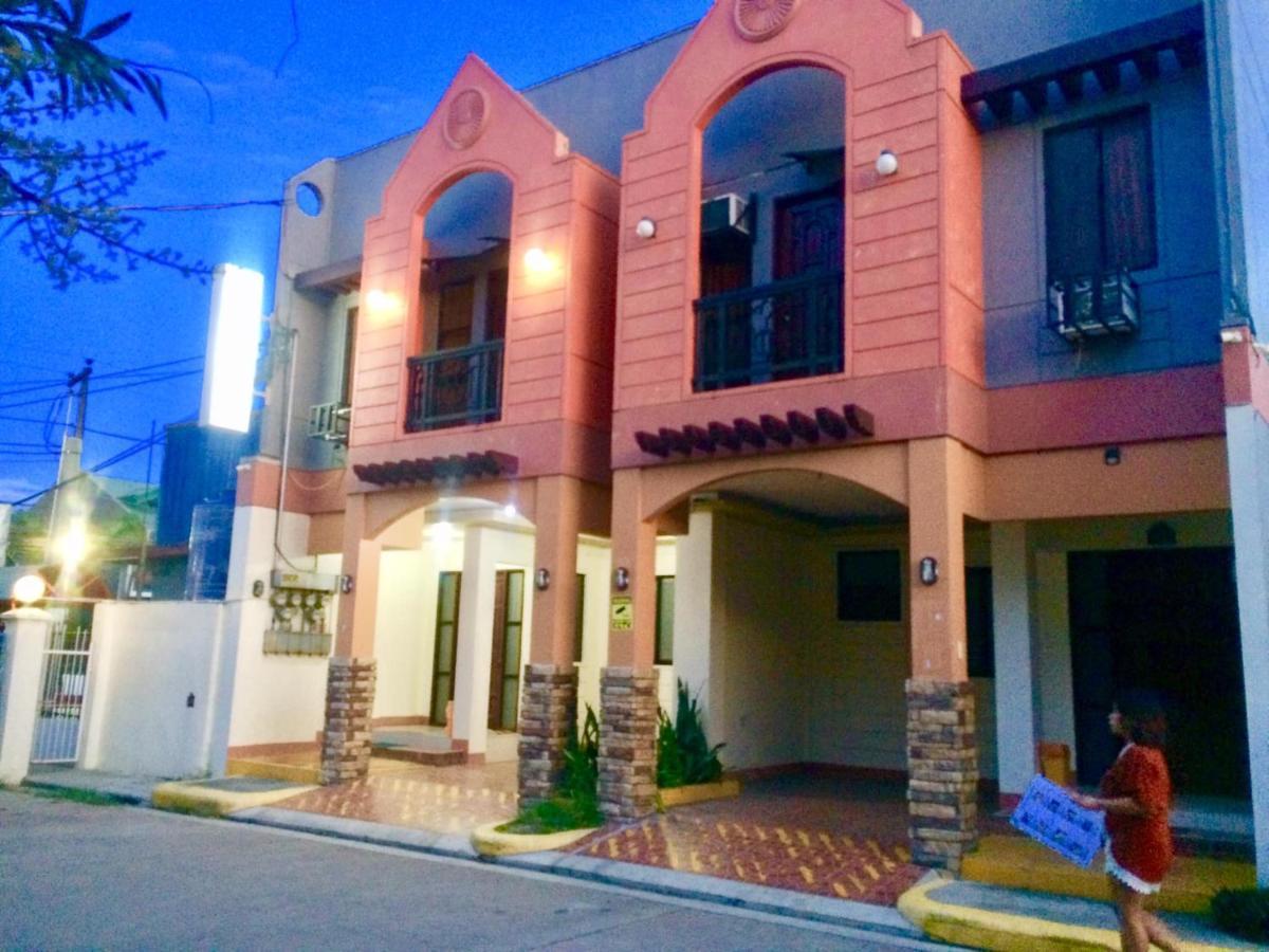 Manora Apartment Talisay  Exterior photo